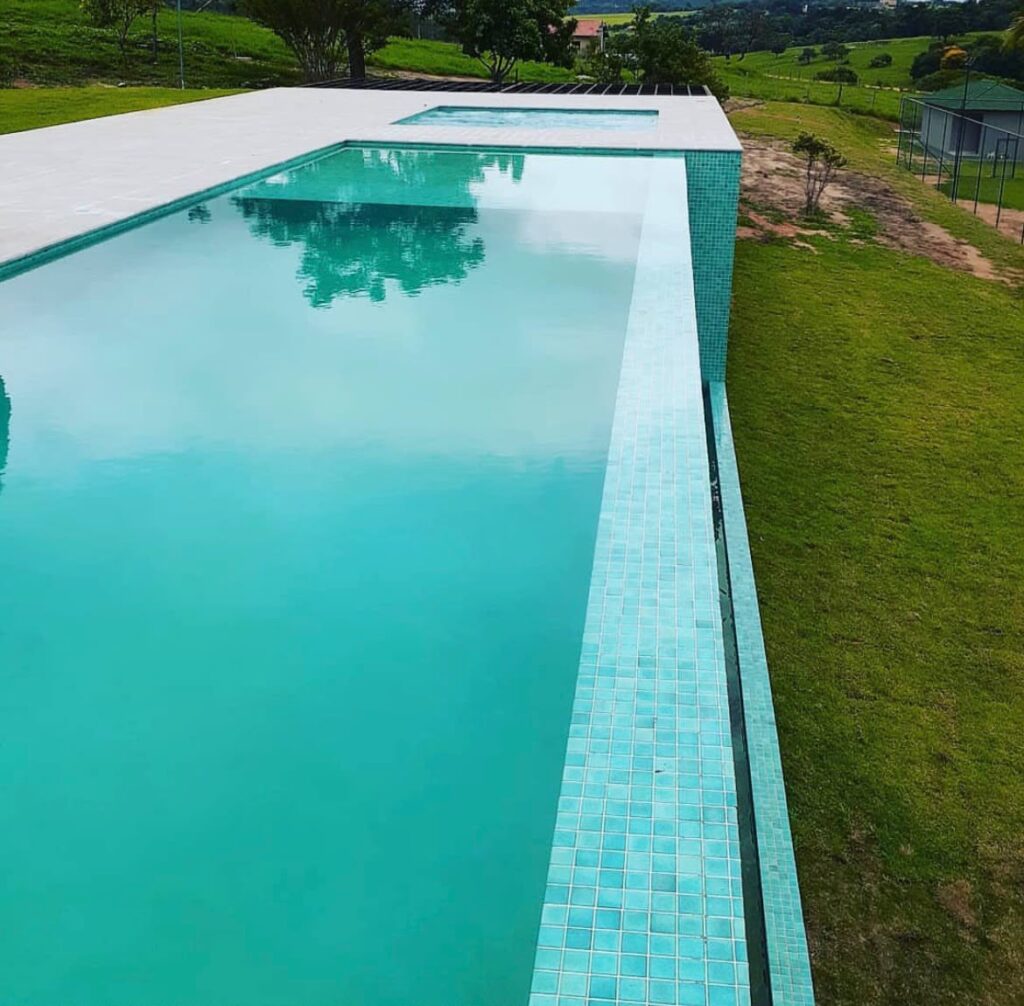 Construção Piscinas Concreto Armado
